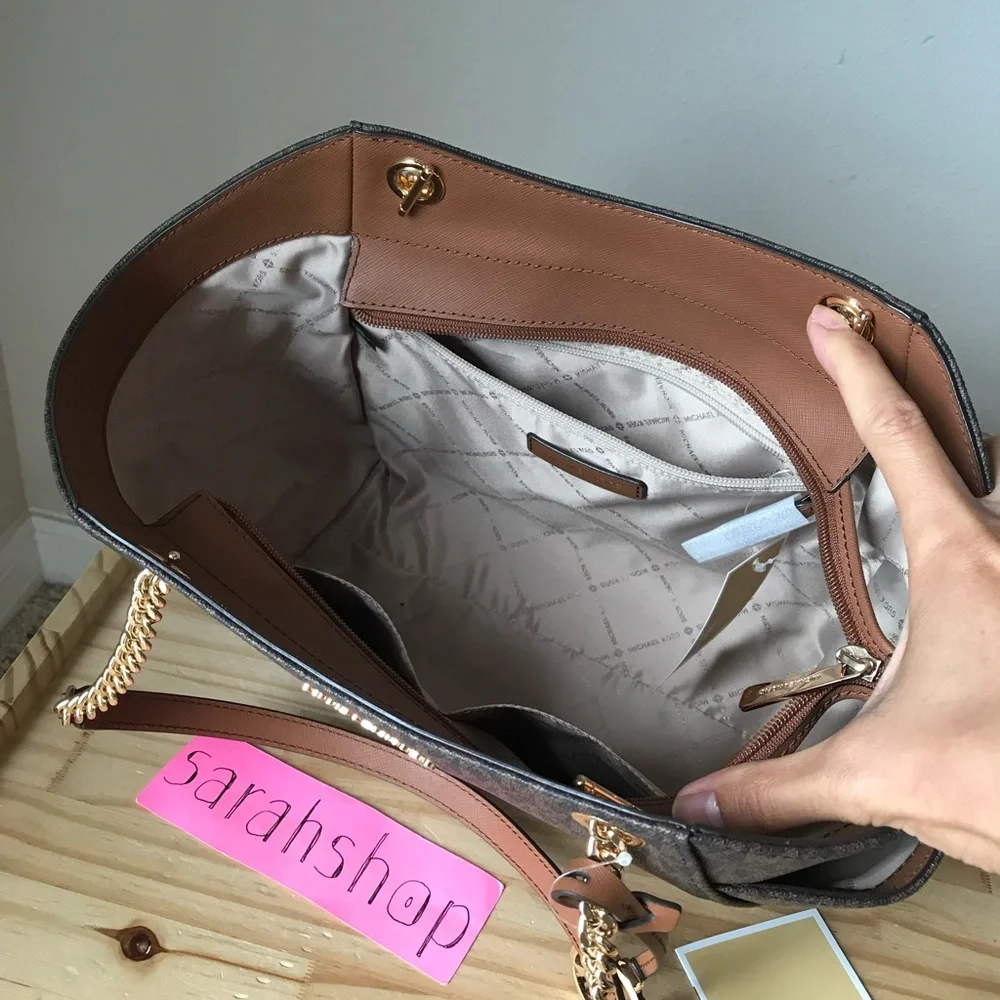 🌼Michael Kors Purse